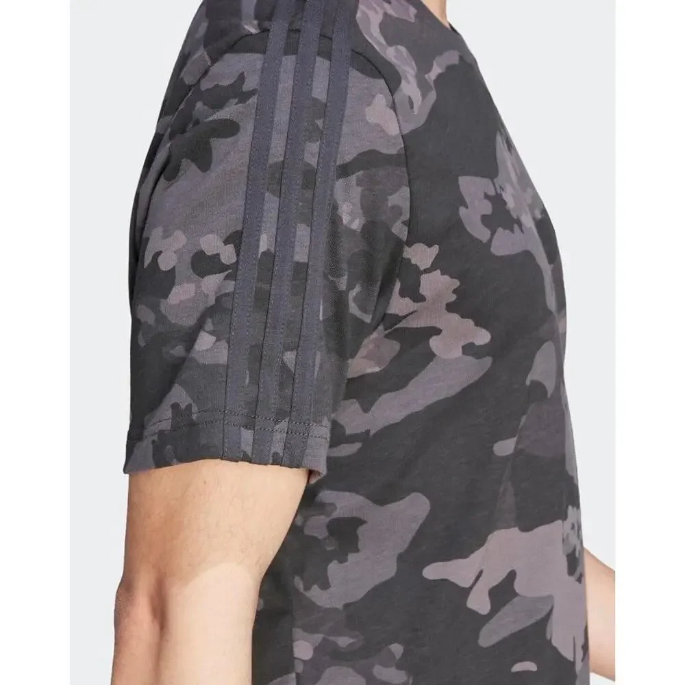 Adidas Originals Men's Graphics Camouflage T-Shirt in Carbon Size Medium